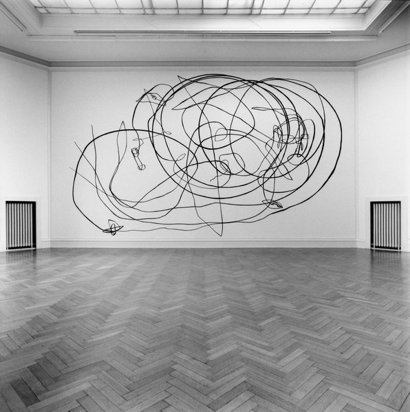 ohne Titel, Kohle, Ölstift, Pastell, Tusche, Kunsthalle Bern, Bern 1994